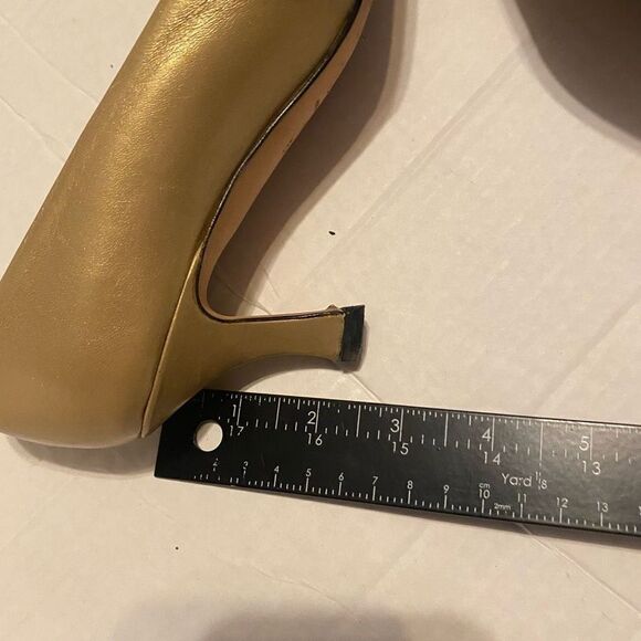 VIA SPIGA For Neiman Marcus Gold Leather Heels Size 6.5AA Vero Cuoio Pointed Toe - Picture 4 of 11